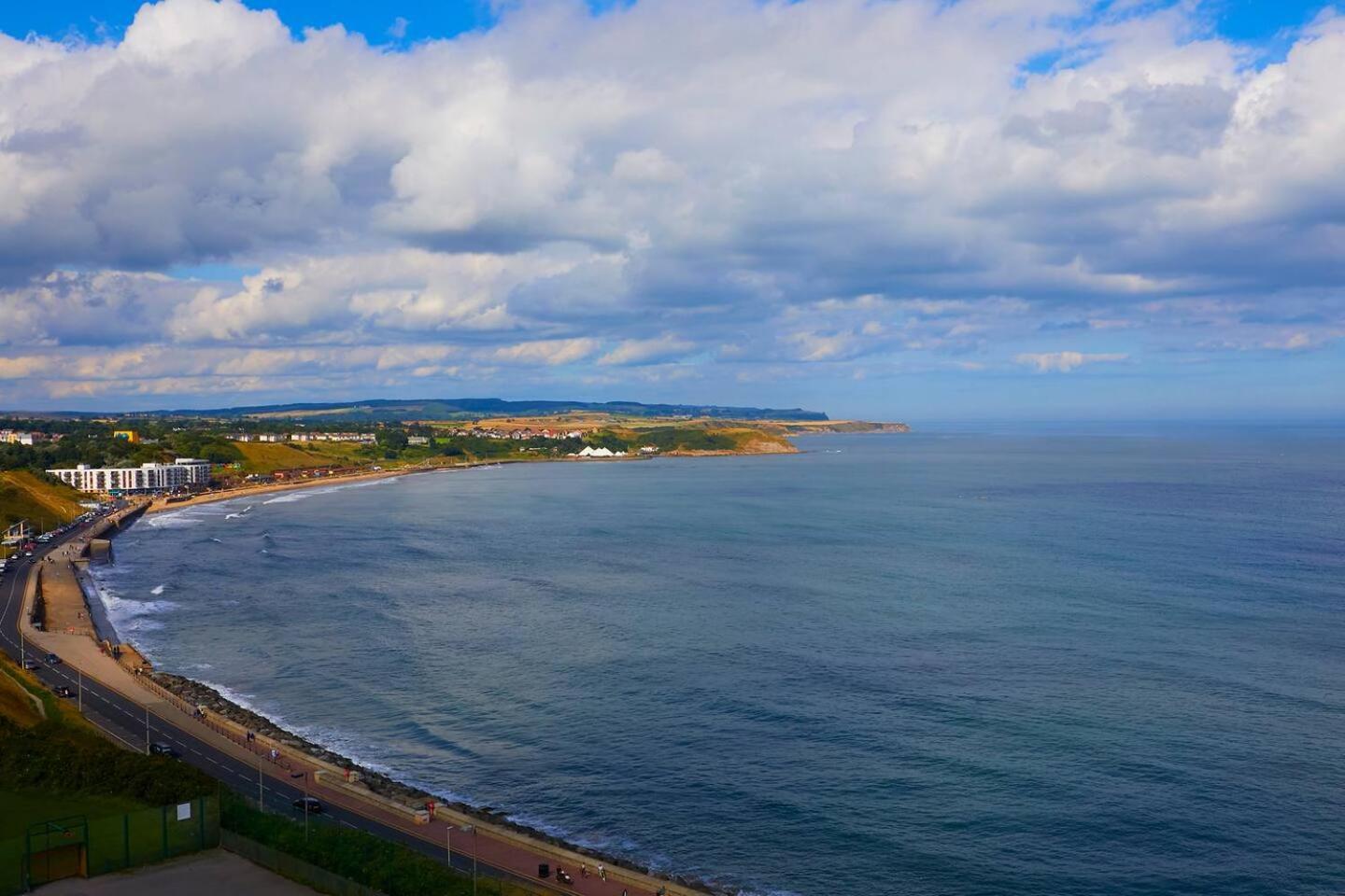 Seascape - Fantastic Location With Sea Views! Scarborough Bagian luar foto