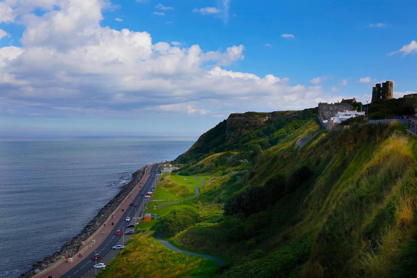 Seascape - Fantastic Location With Sea Views! Scarborough Bagian luar foto